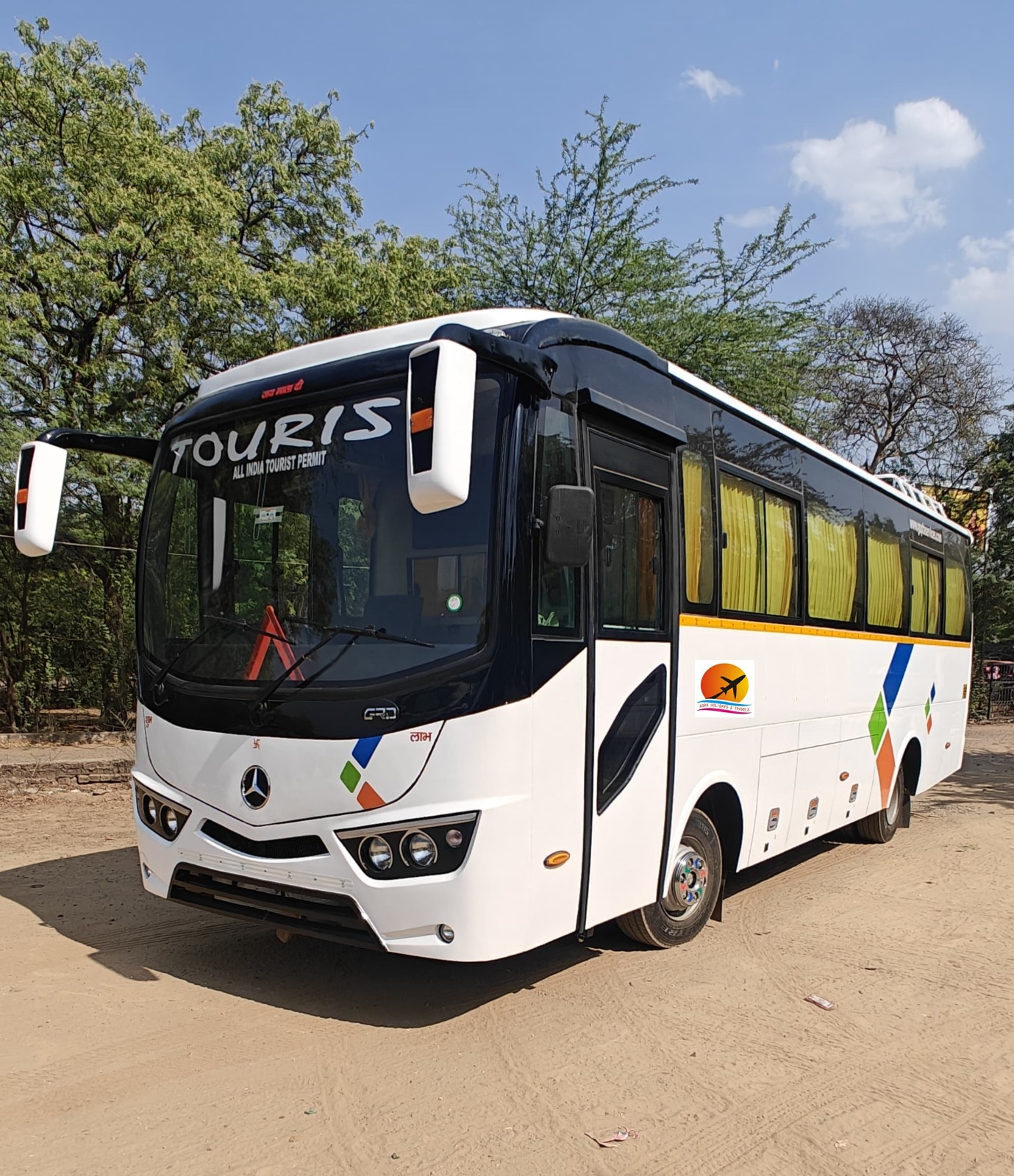 27 Seater AC Bus